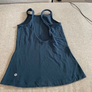 Lululemon workout tank!